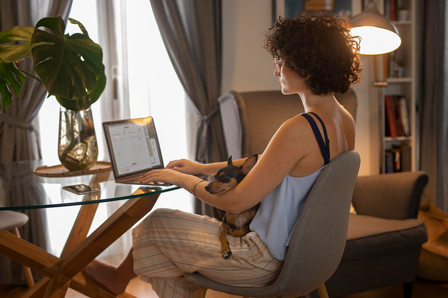 Teletrabalho ou home office: saiba o que é e como funciona.